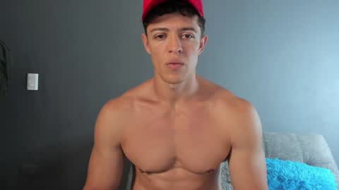 twitter REECET26 instagram RECCETAYLOR online show from January 10, 11:29 pm