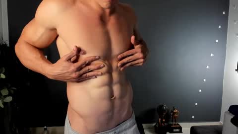 twitter REECET26 instagram RECCETAYLOR online show from February 25, 1:41 am