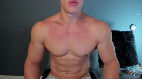 twitter REECET26 instagram RECCETAYLOR online show from October 2, 1:53 am