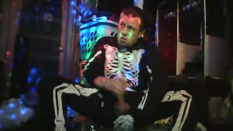 recka810 online show from March 3, 8:34 am