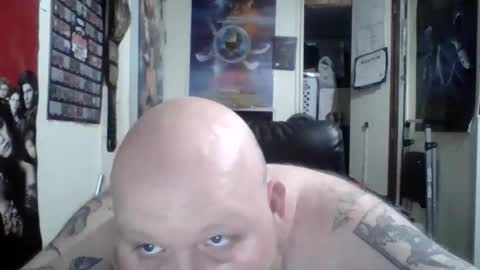 Snapshot of redrumthefool chatting on October 27, 1:52 am The fool online show from October 27, 1:52 am