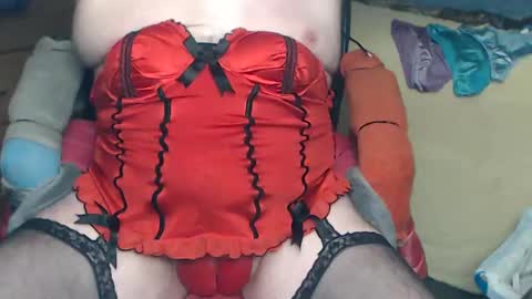 Red Satin Coat online show from September 14, 2:35 am