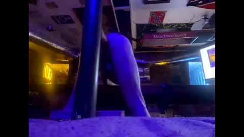 Lee online show from September 19, 8:30 pm