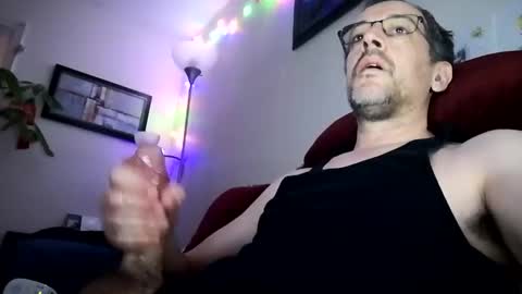 Snapshot of regularguy20 chatting on February 21, 11:01 am regularguy20 online show from February 21, 11:01 am