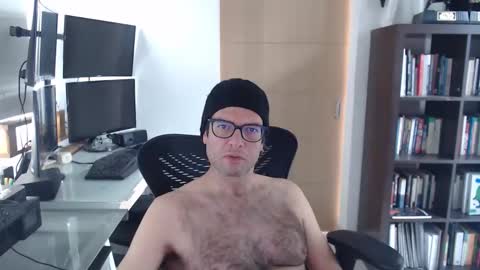 resinasa4 online show from April 9, 10:05 pm