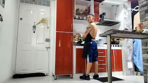 reymasterhot online show from February 26, 9:05 pm