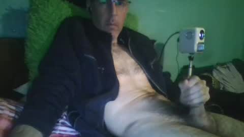 reyes_albert2006 online show from February 16, 11:08 am