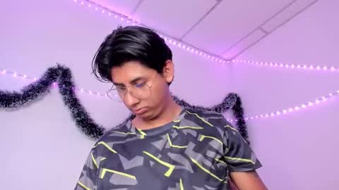 reylatino24 online show from January 9, 11:43 pm