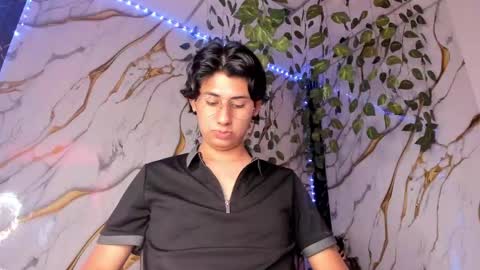 reylatino24 online show from May 30, 5:13 pm