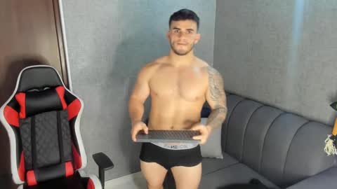 ricardogonzalez666 online show from February 17, 9:08 pm