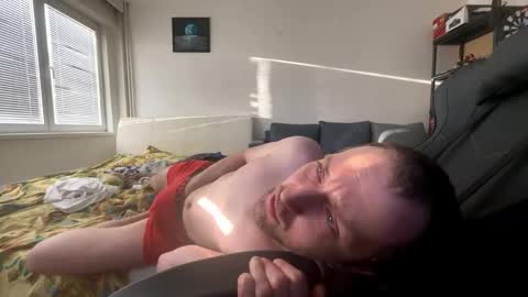 ricciardio online show from November 1, 6:39 am