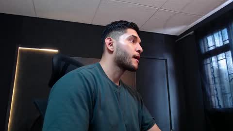 Ricardo online show from November 10, 2:22 pm