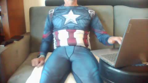 ridemehigh1 online show from October 28, 9:28 pm