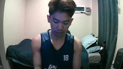 riiichie12 online show from May 11, 4:36 am