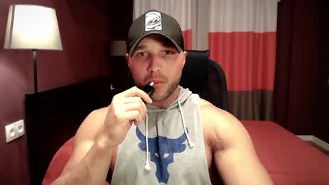 rikadler online show from November 7, 1:03 pm