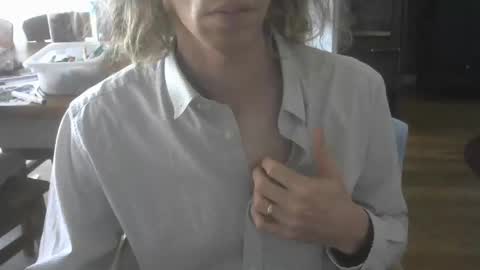 kriebeltje online show from March 22, 9:47 am