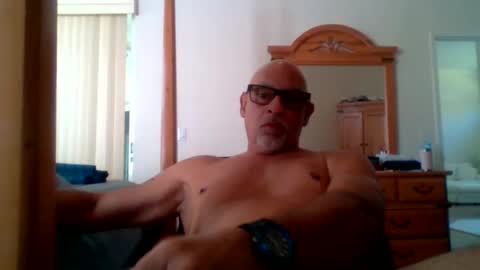 Snapshot of rionel chatting on February 28, 5:26 pm RioNel online show from February 28, 5:26 pm