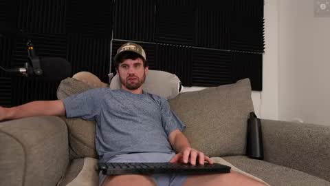 Ryan aka KeylimeRy online show from November 14, 2:51 pm