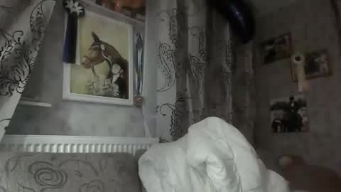 rob18997 online show from November 11, 3:28 pm