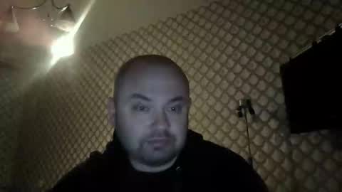 rob18997 online show from November 23, 8:31 pm