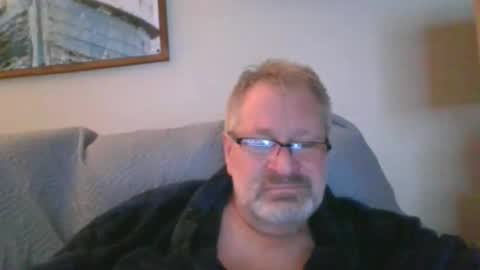 rob872217 online show from December 14, 8:02 am