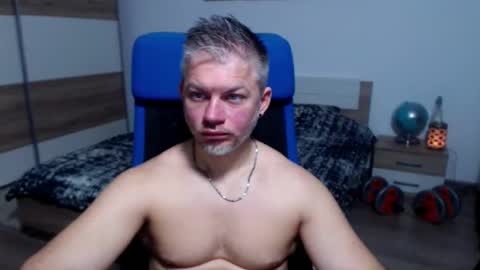 robbyshawz online show from October 31, 7:45 am