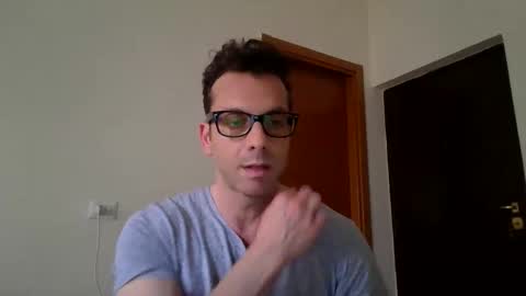 roberpierre_ho online show from May 13, 8:33 am