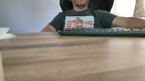 roberto19777 online show from April 26, 1:52 pm