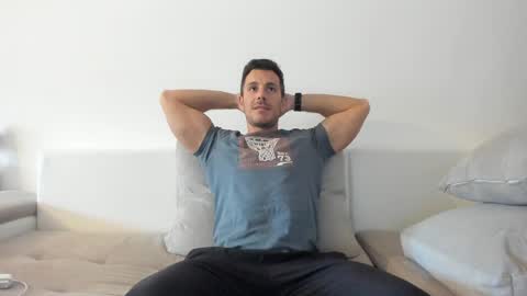 roberto4ever online show from April 7, 1:33 pm