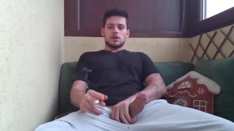 Roberto online show from December 17, 8:10 am