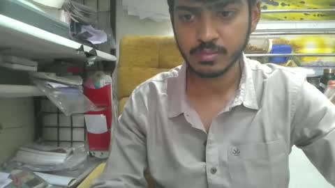 Snapshot of robertsalia220 chatting on February 22, 9:23 am Robertsalia online show from February 22, 9:23 am