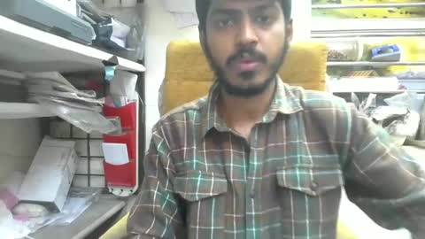 Snapshot of robertsalia220 chatting on January 14, 7:17 am Robertsalia online show from January 14, 7:17 am