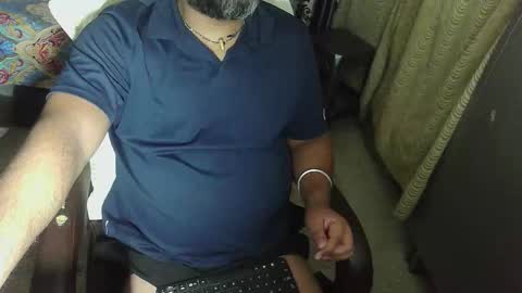 robin online show from November 8, 7:39 pm