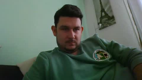 Robin online show from February 8, 8:31 am