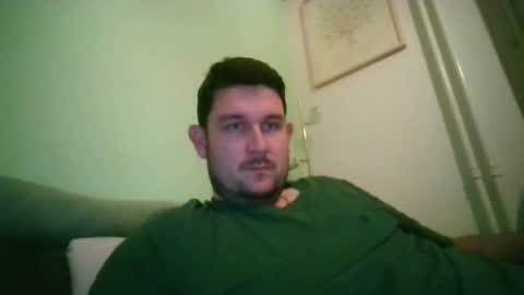 Robin online show from November 4, 10:11 pm