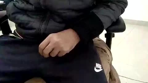 rockysam090 online show from December 30, 3:35 pm