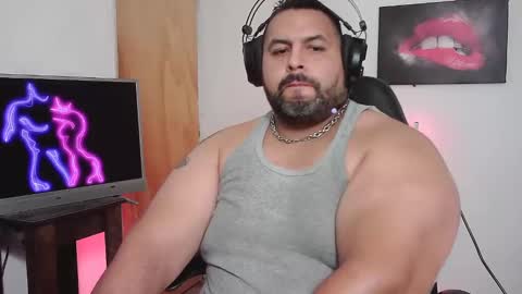 Snapshot of rodrixxx54 chatting on February 2, 10:28 pm rodrixxx54 online show from February 2, 10:28 pm