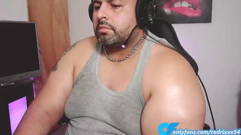 Snapshot of rodrixxx54 chatting on February 16, 11:48 pm rodrixxx54 online show from February 16, 11:48 pm