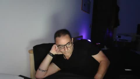 rogerrabbit2023 online show from September 19, 11:26 pm