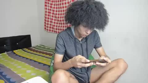 rolling_05 online show from May 23, 10:48 pm