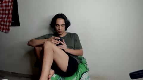 rolling_05 online show from May 26, 11:01 pm