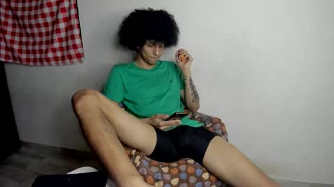 rolling_05 online show from May 29, 1:59 am