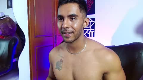 Roman online show from February 21, 8:27 pm