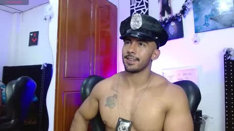 Roman online show from October 26, 6:21 pm