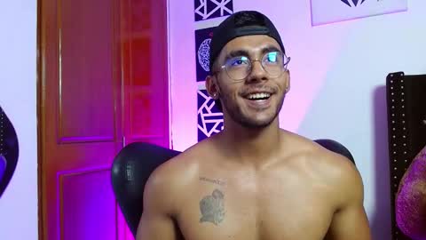 Roman online show from February 28, 7:14 pm