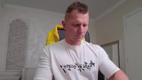 RomeoMalcolm online show from March 10, 5:22 am