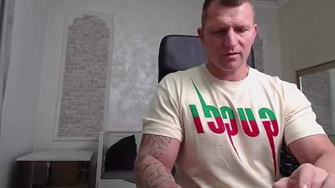 RomeoMalcolm online show from February 28, 5:15 am