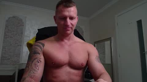 RomeoMalcolm online show from March 11, 5:27 am