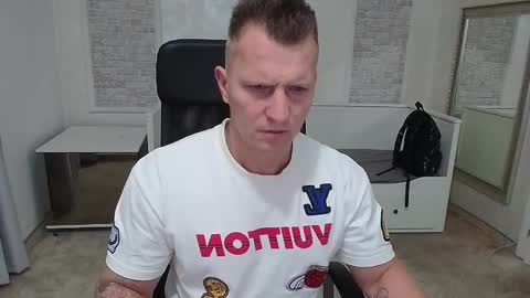 RomeoMalcolm online show from March 8, 5:14 am