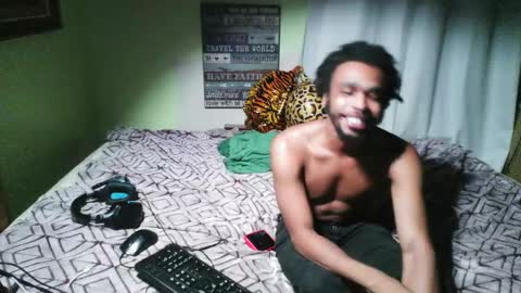 romeotyn online show from October 8, 5:56 am